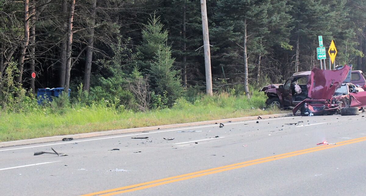 serious accident saint-joachim: woman rests